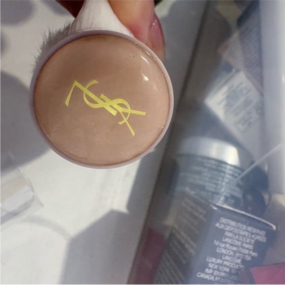 Yves Saint Laurent Beauté mini  Brush - Picture 4 of 5